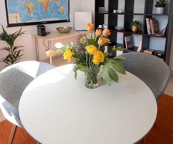 Habsburg לינה וארוחת בוקר *